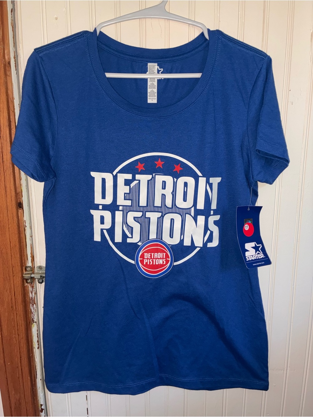 Women’s Detroit Pistons T-Shirt